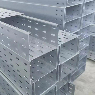 سینی کابل فلزی سوراخ دار سبک وزن سینی کابل فولادی گالوانیزه سفارشی شده است